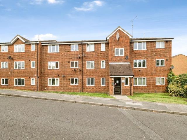 Flat for sale in London Borough of Havering, Greater London
