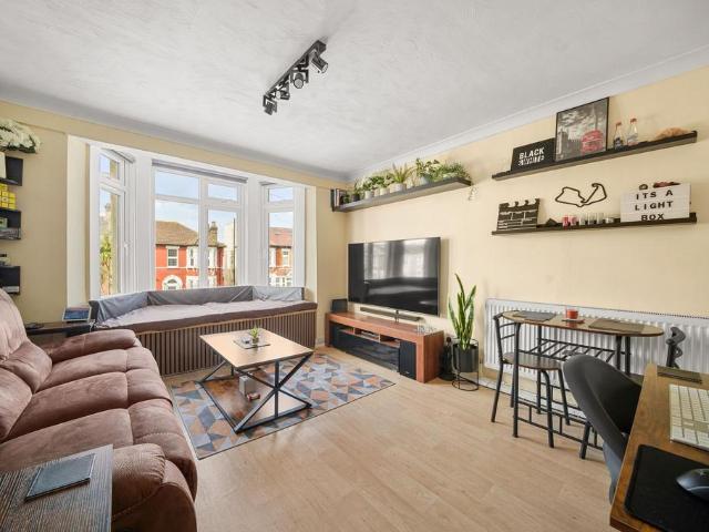 Flat for sale in Seven Kings, Isle Of Man