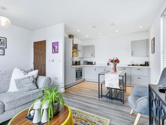 Flat for sale in Moulsham, Chelmsford