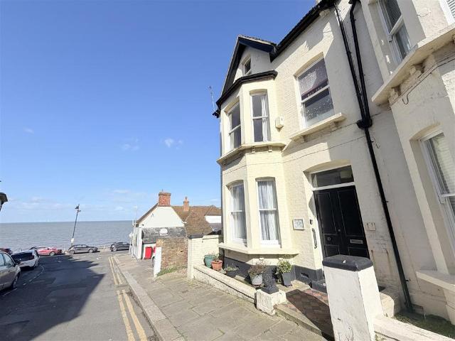 Flat for sale in Mickleburgh Hill, The Bridge