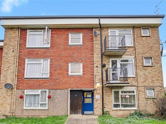 Flat for sale in Greater London