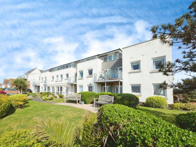 Flat for sale in Sea View, Havant