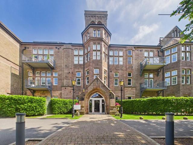 Flat for sale in Bulk, Bare