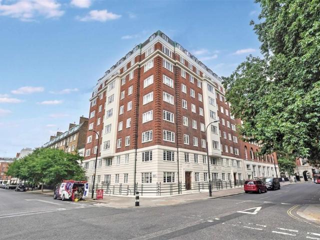 Flat for sale in Saint Pancras, Greater London