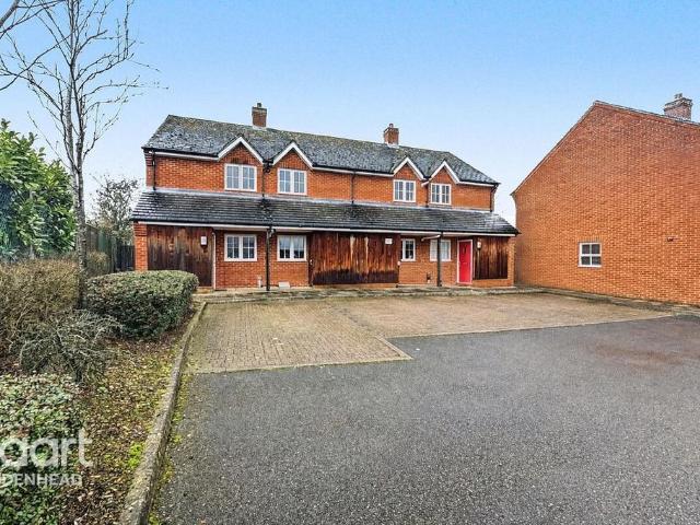 Flat for sale in Cookham Rise, Cookham