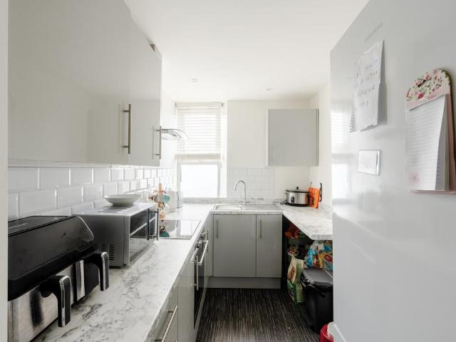 Flat for sale in Soundwell, Kingswood