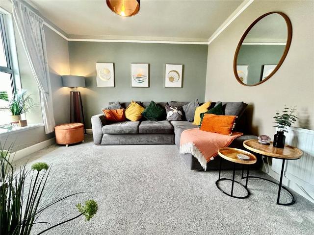 Flat for sale in Llanfair-Mathafarn-Eithaf, Benllech