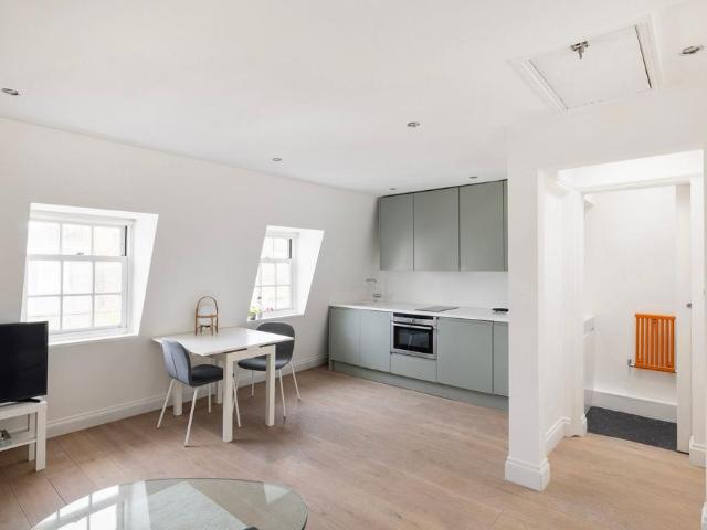 Flat for sale in Marylebone, Isle Of Man