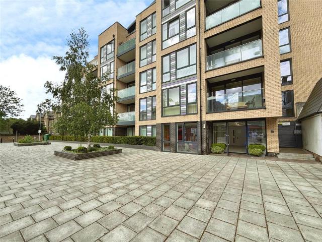Flat for sale in Well Hall, Greater London