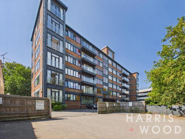Flat for sale in Fordham Heath, Essex