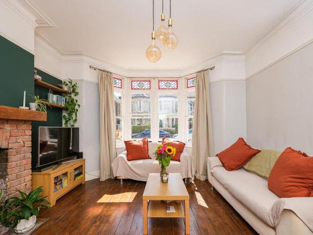 Flat for sale in Pigsty Hill, Feckenham
