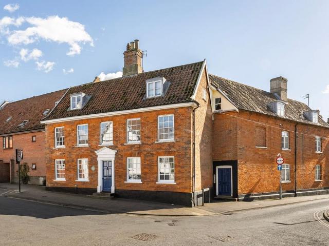 Flat for sale in East Tuddenham, Norfolk