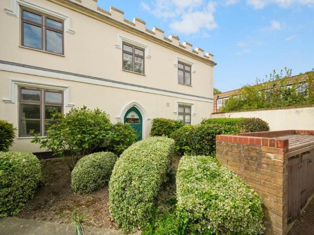 Flat for sale in Leyton, Isle Of Man