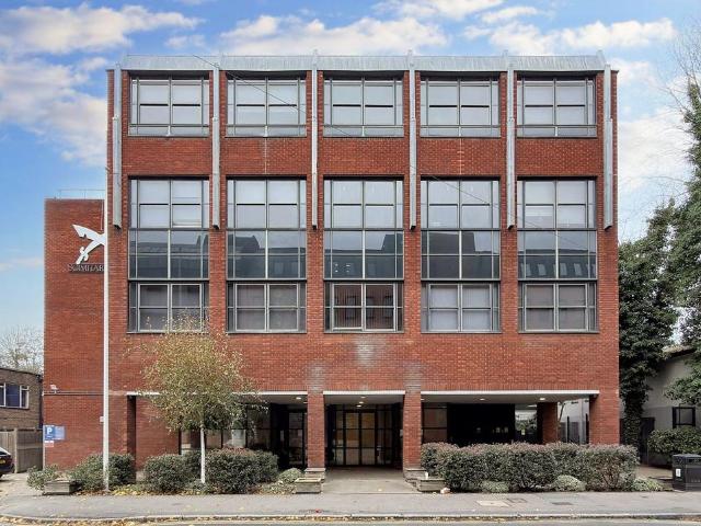 Flat for sale in Rush Green, Greater London
