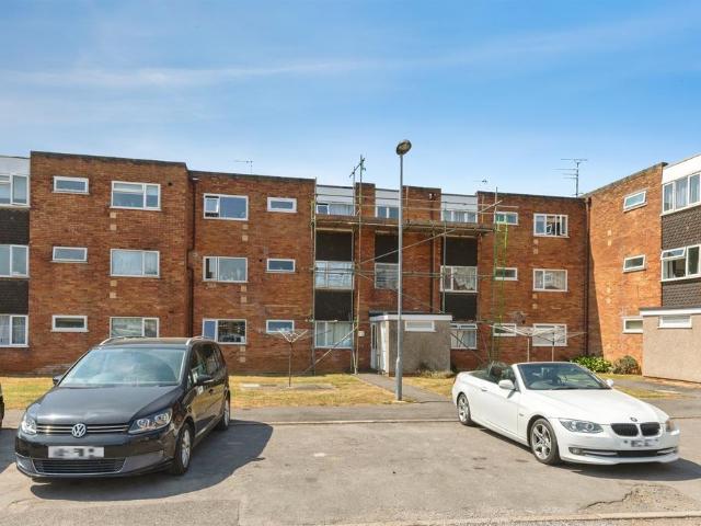 Flat for sale in Yate, South Gloucestershire
