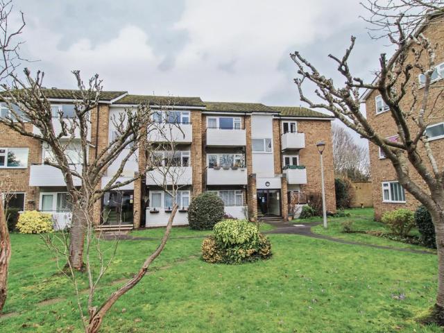 Flat for sale in West End, Blackhills