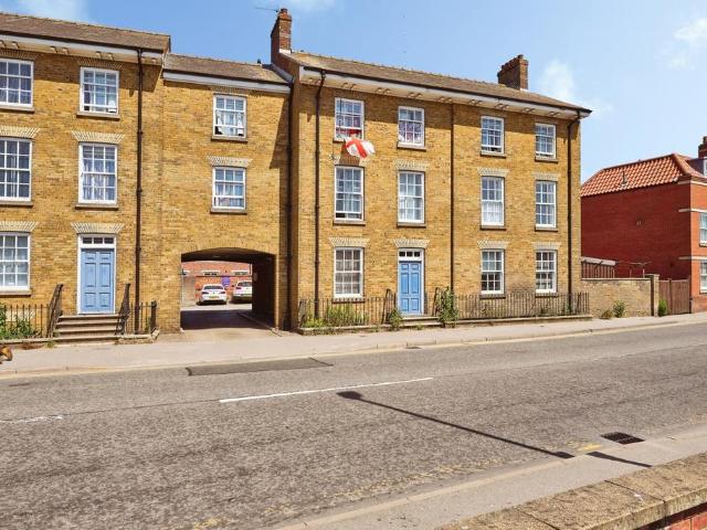 Flat for sale in Boston, Lincolnshire