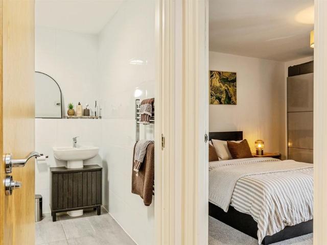 Flat for sale in Hartcliffe, Bristol