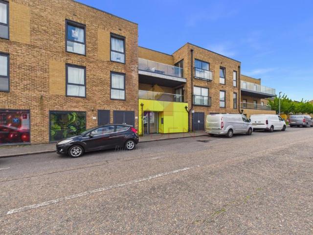 Flat for sale in Moulsham, Chelmsford