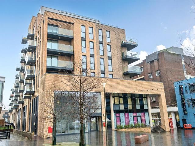Flat for sale in Goddington, Greater London