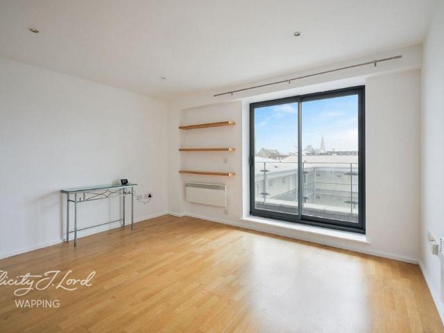 Flat for sale in Ratcliffe, Shadwell