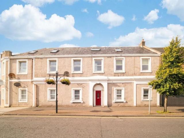 Flat for sale in Armadale, West Lothian