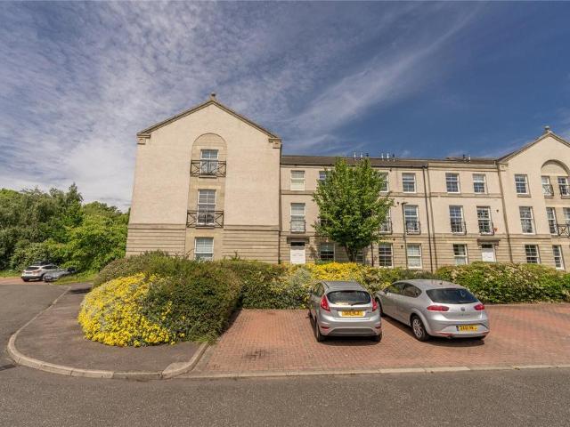 Flat for sale in Bangholm, Trinity