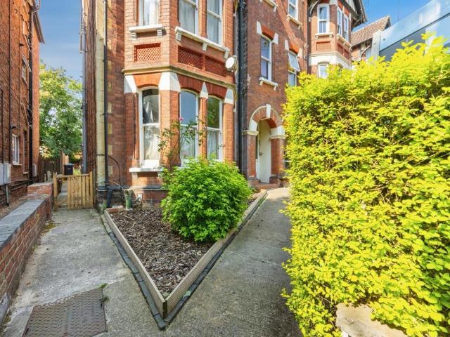 Flat for sale in Harpur, Bedford