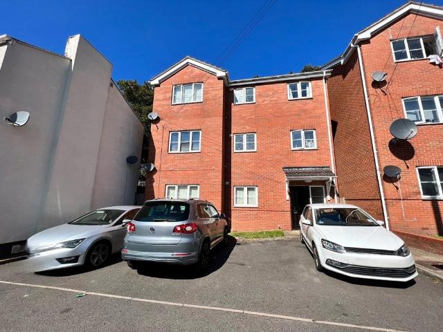 Flat for sale in Dixons Green, West Midlands