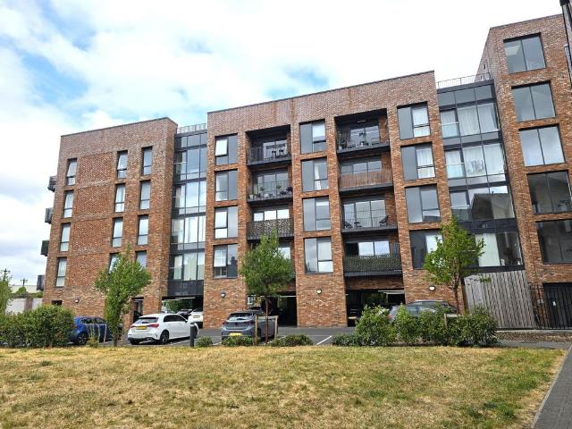 Flat for sale in Broadheath, Trafford Park