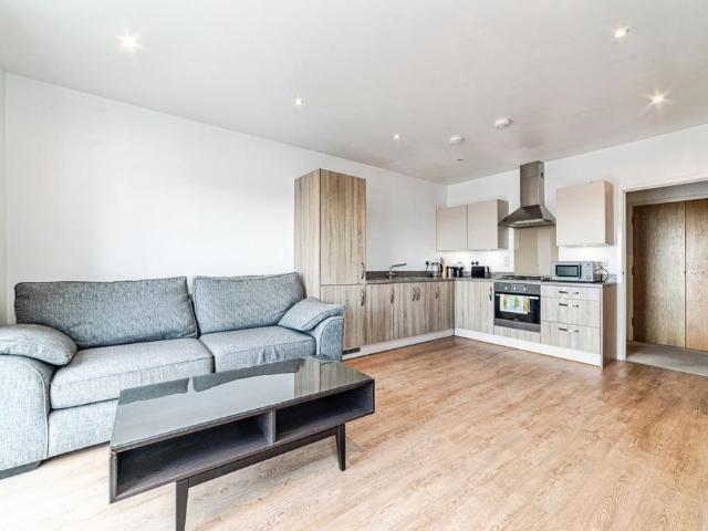 Flat for sale in Dee Park, Reading