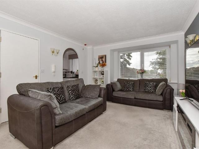 Flat for sale in Birchington, Acol