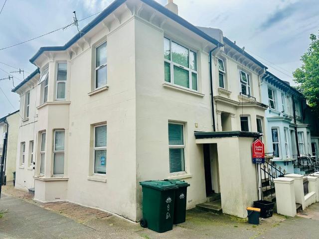 Flat for sale in Round Hill, Brighton & Hove