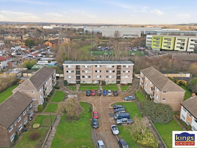 Flat for sale in Greater London