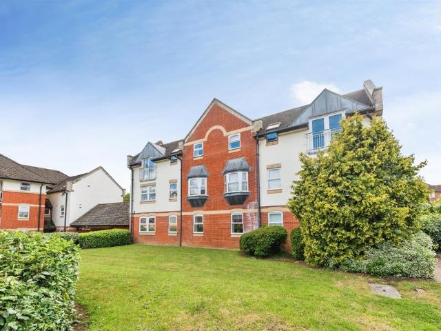Flat for sale in Dromore, Oxfordshire