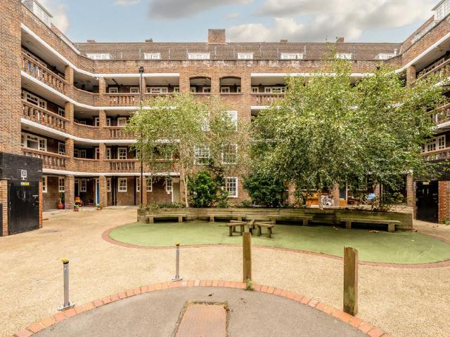 Flat for sale in London Borough of Tower Hamlets, Greater London