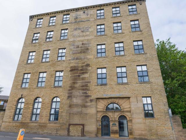 Flat for sale in Boothtown, Halifax