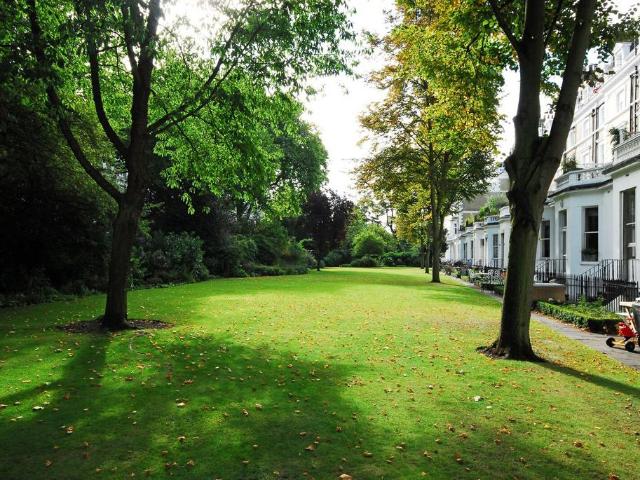 Flat for sale in The Boltons, Greater London