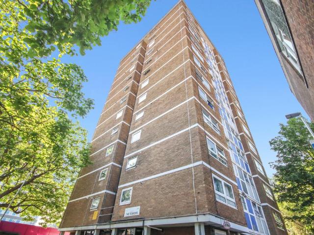 Flat for sale in Bedwell, Shephall