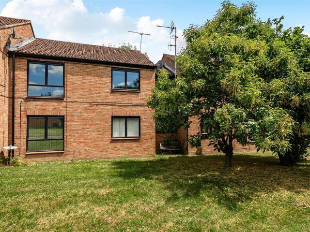 Flat for sale in Symonds Green, Shephall