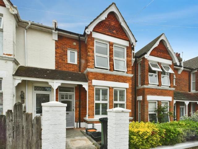 Flat for sale in Queen's Park, Brighton & Hove