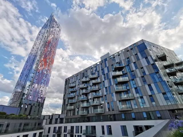 Flat for sale in London Borough of Croydon, Greater London