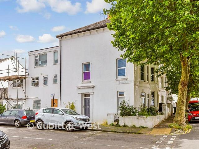 Flat for sale in Round Hill, Brighton & Hove