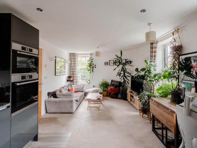 Flat for sale in Old Market, Bristol