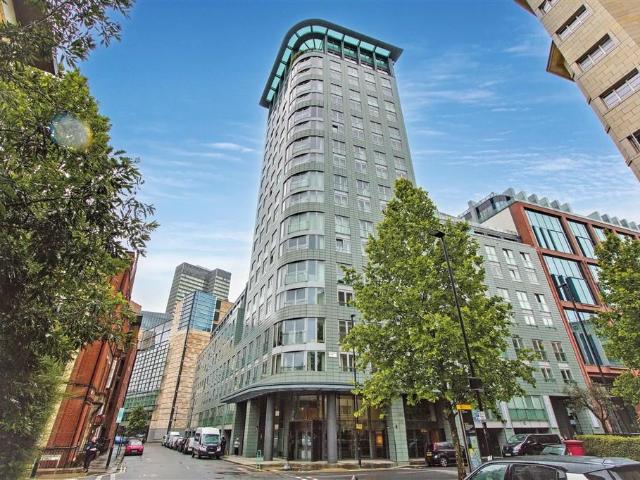 Flat for sale in Fitzrovia, Greater London