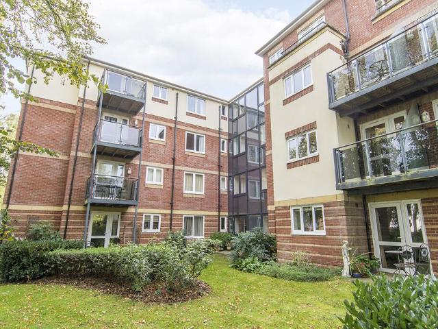 Flat for sale in Market Harborough, Harborough