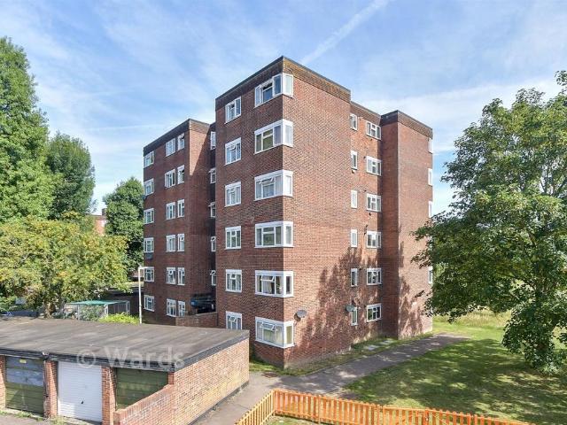 Flat for sale in South Ashford, Bridgefield