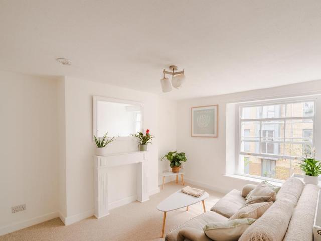 Flat for sale in Stokes Croft, Feckenham