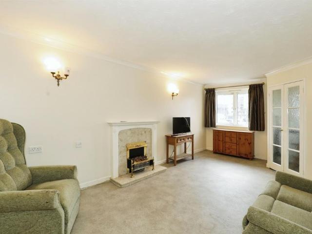 Flat for sale in Castle, Leftwich