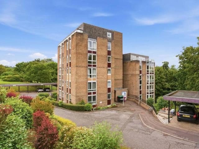 Flat for sale in Cramond, Scotland